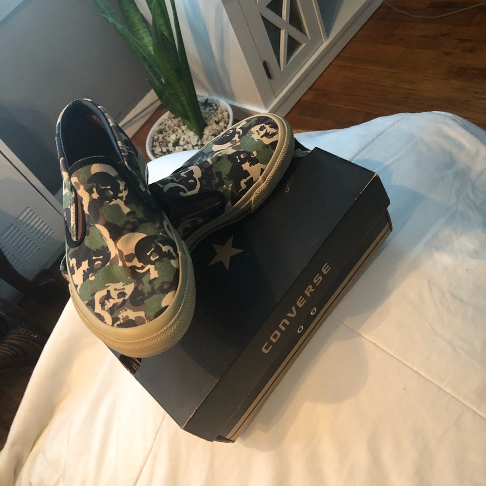 Shoes Converse Boys 5 women 7